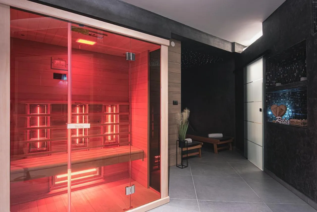 Exclusive Pula City Apartments 0*,
