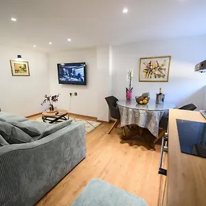 https://apartman-maja-zadar-23000.hotelinzadar.com
